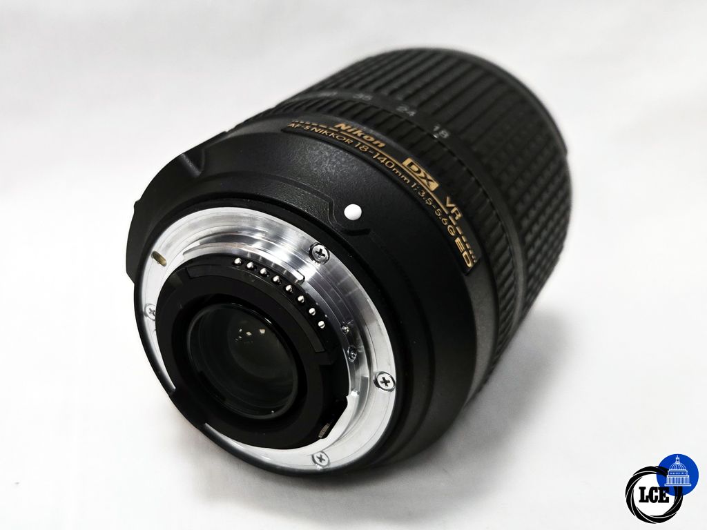 Nikon AF-S 18-140mm f3.5-5.6 G ED DX VR