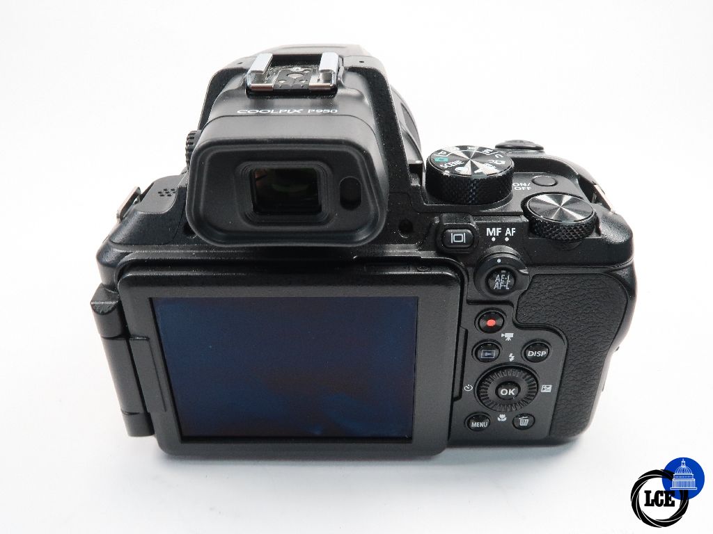 Nikon Coolpix P950