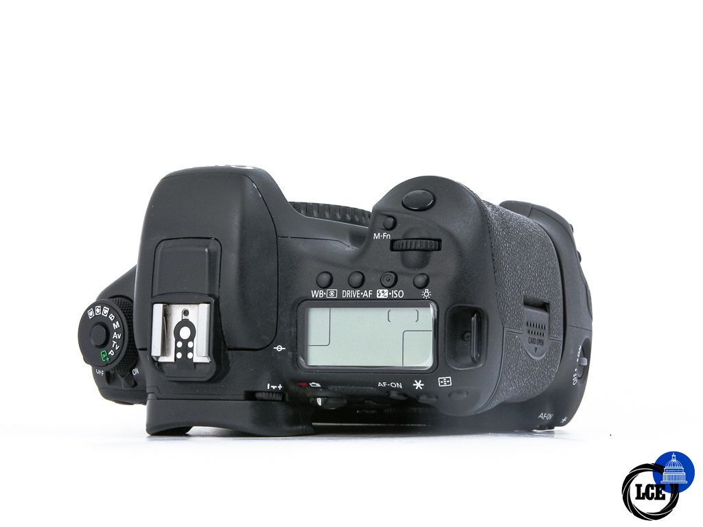 Canon EOS 7D II + BG-E16 **24k Shutter Count**