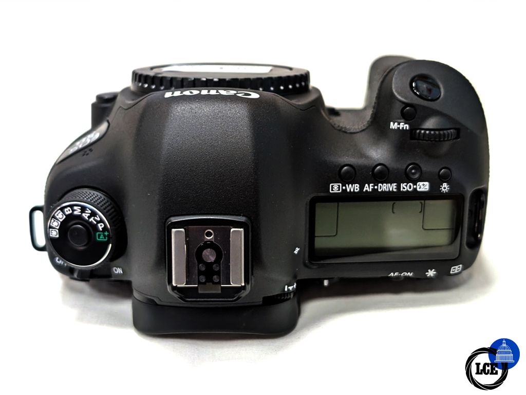 Canon EOS 5D Mark III Body - Very Low 680/sc