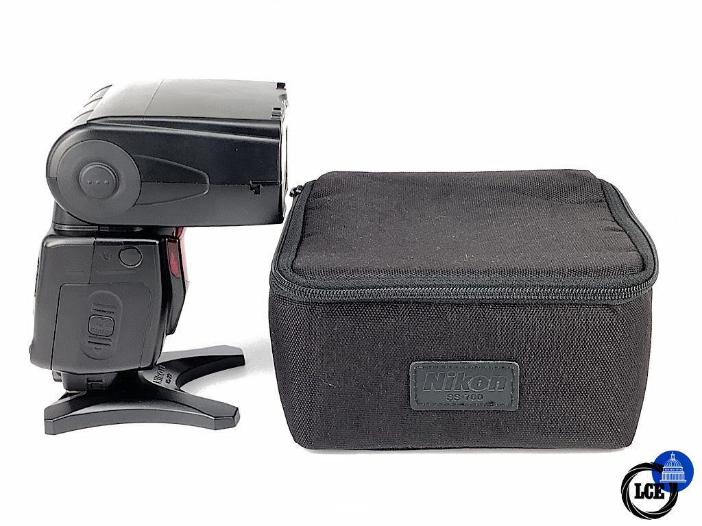 Nikon SPEEDLIGHT SB-700