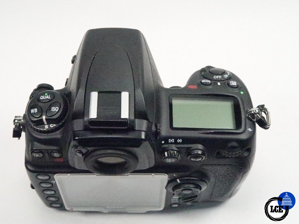 Nikon D700  17.4k sc