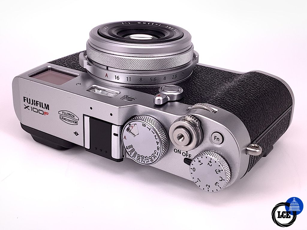 FujiFilm X100F SILVER