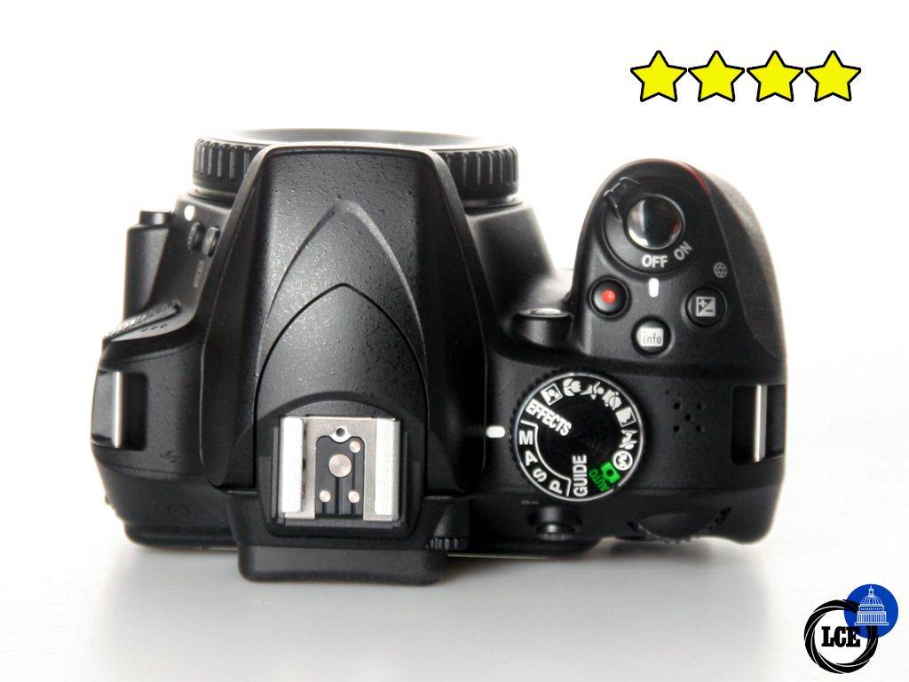 Nikon D3300 Body (Very Low Shutter Count 920)