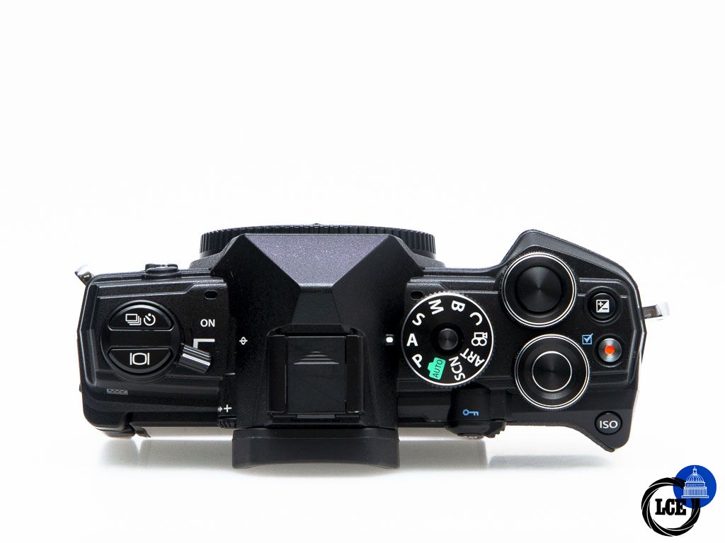 OM SYSTEM OM-5 Body - Black
