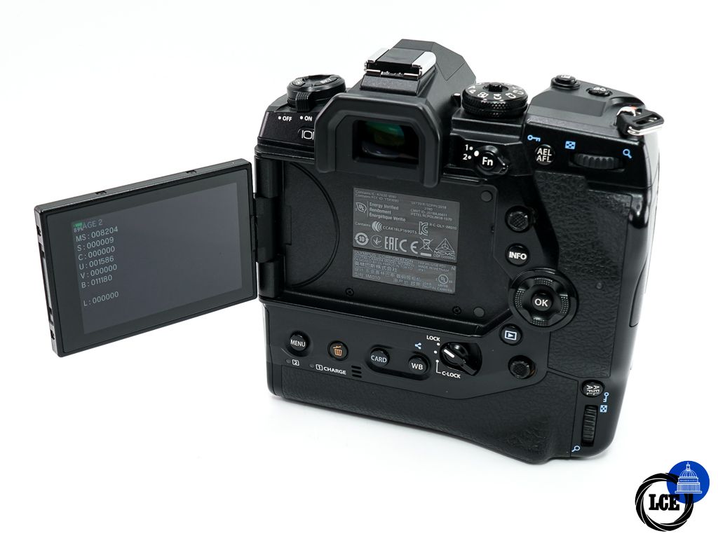 Olympus OM-D E-M1x Body * BOXED *