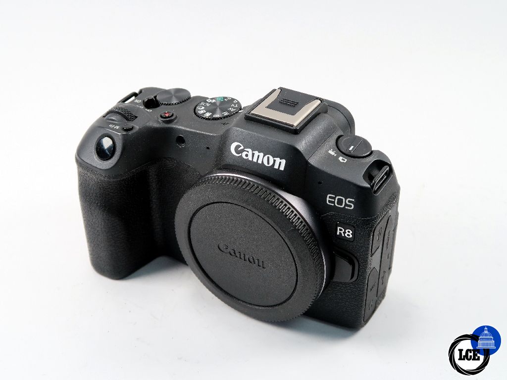 Canon R8 
