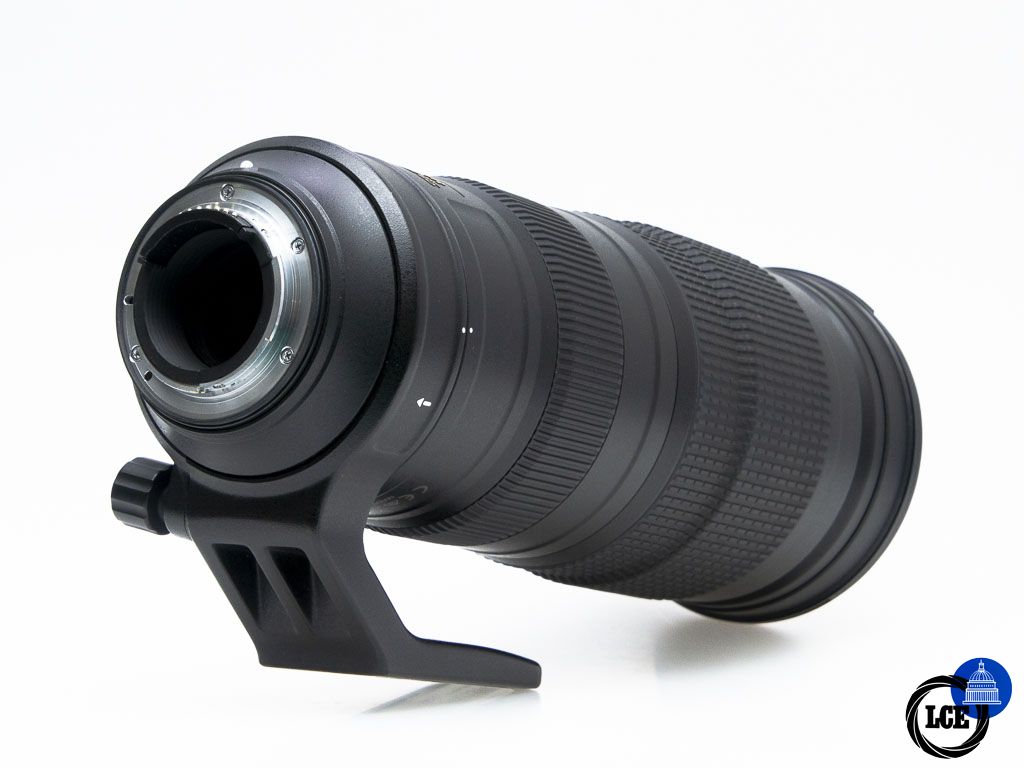 Nikon AF-S 200-500mm f/5.6E ED VR