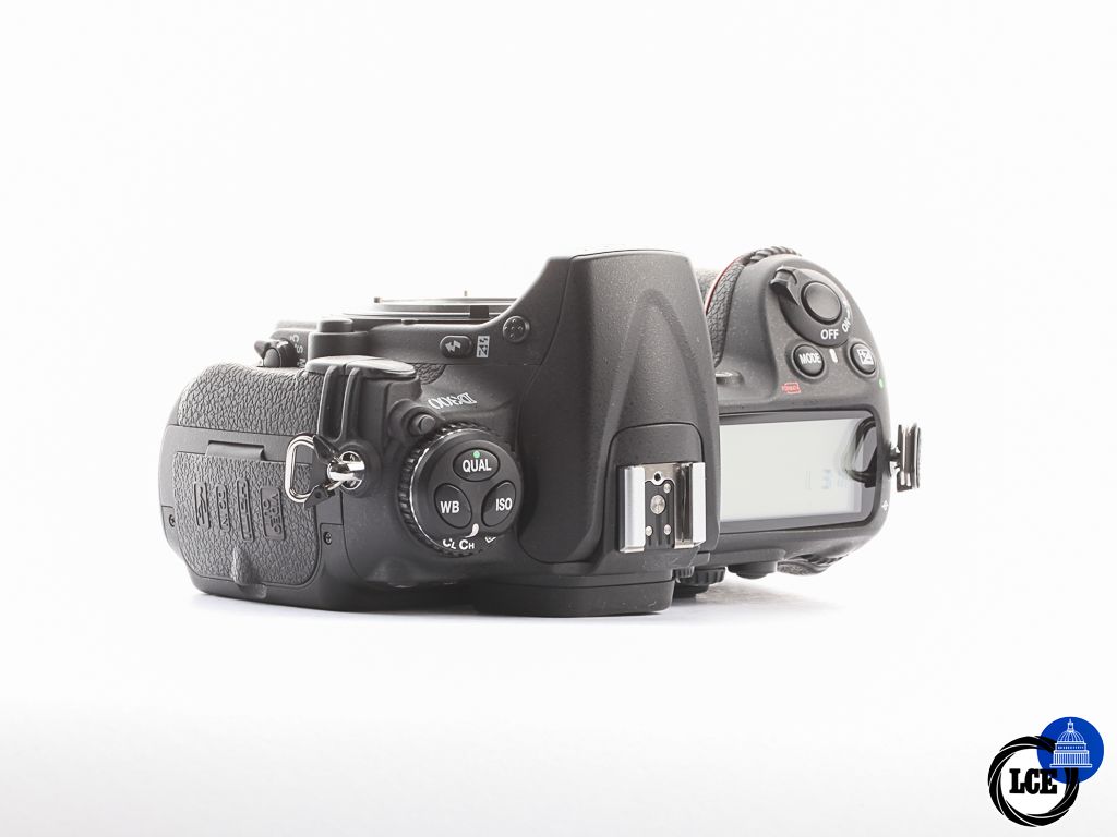 Nikon D300 Body [4*] | 10114708