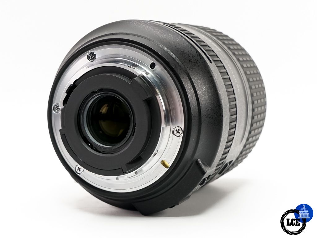 Nikon AF-S 18-300mm F3.5-5.6G ED VR DX * BOXED *