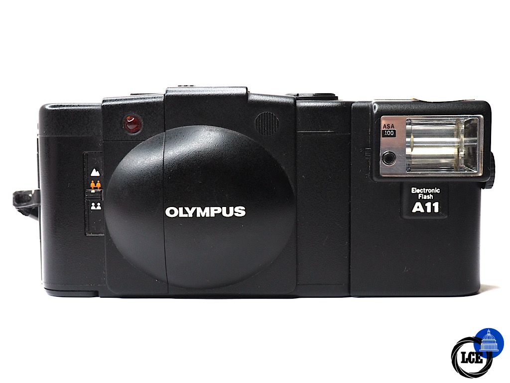 Olympus XA2 + Flash