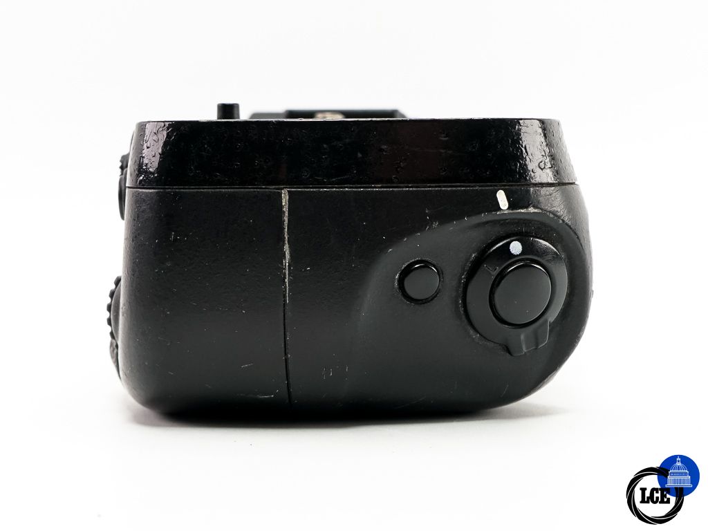 Nikon MB-D18 Grip