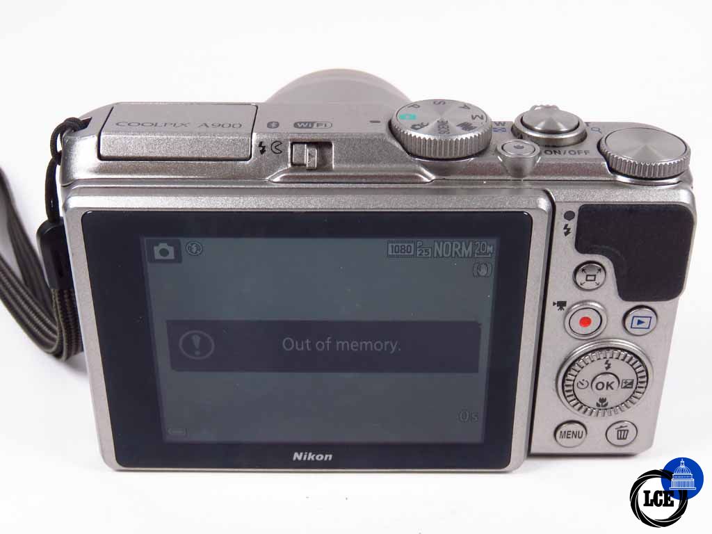 Nikon Coolpix S900