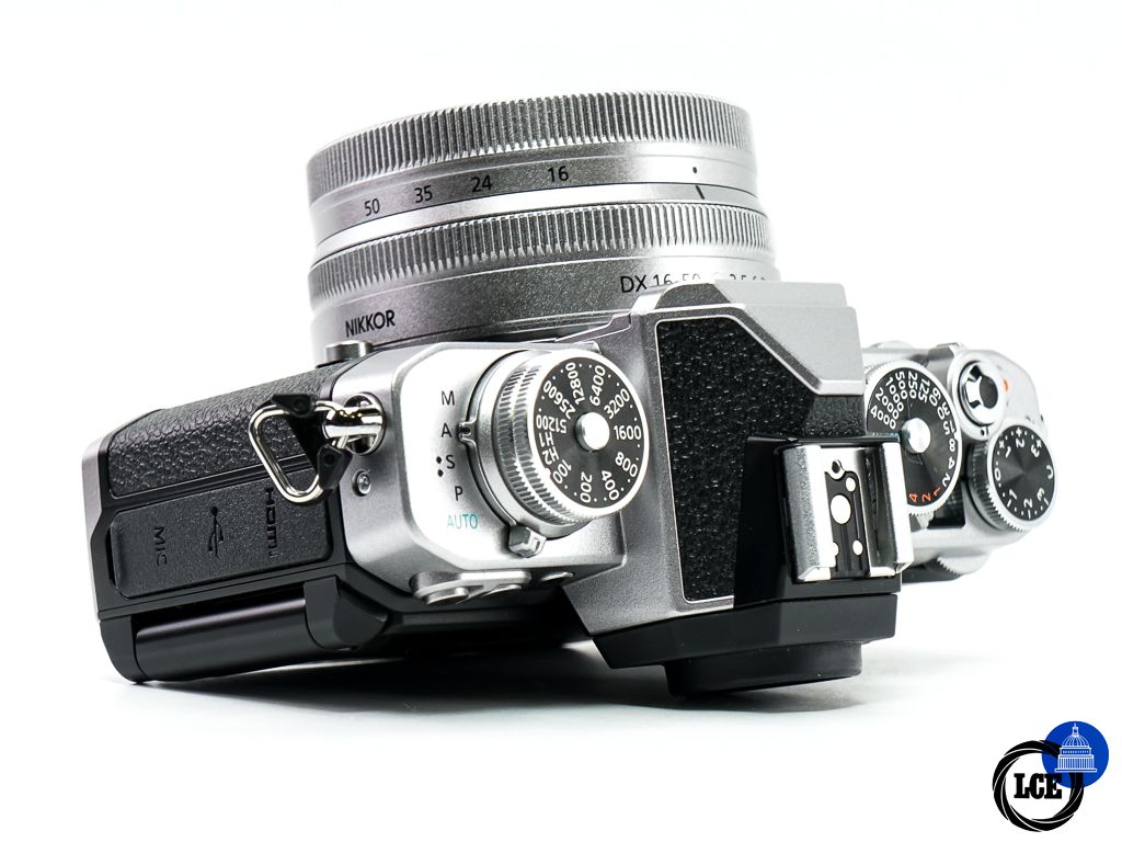 Nikon Z fc + Z 16-50mm VR  ** Low Shutter Count **