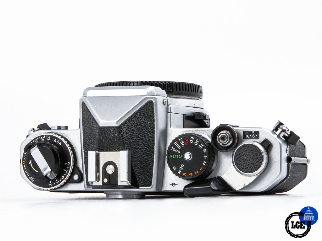 Nikon FE Body