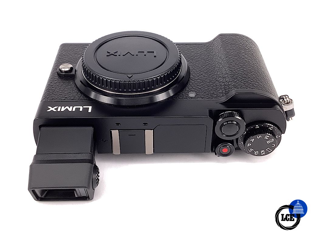 Panasonic LUMIX GX9 BODY * shutter count ONLY 150 *