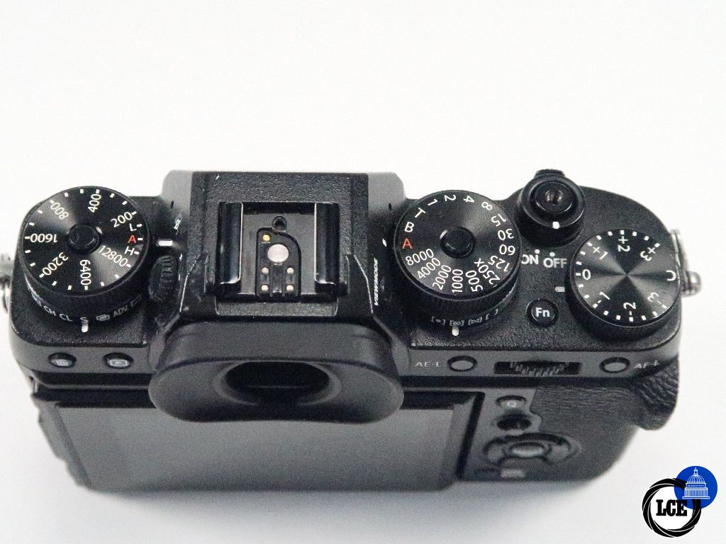 FujiFilm X-T2 body
