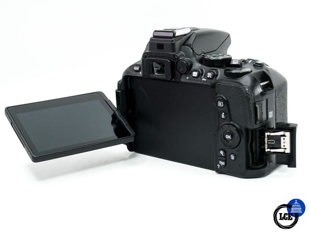 Nikon D5600 BODY