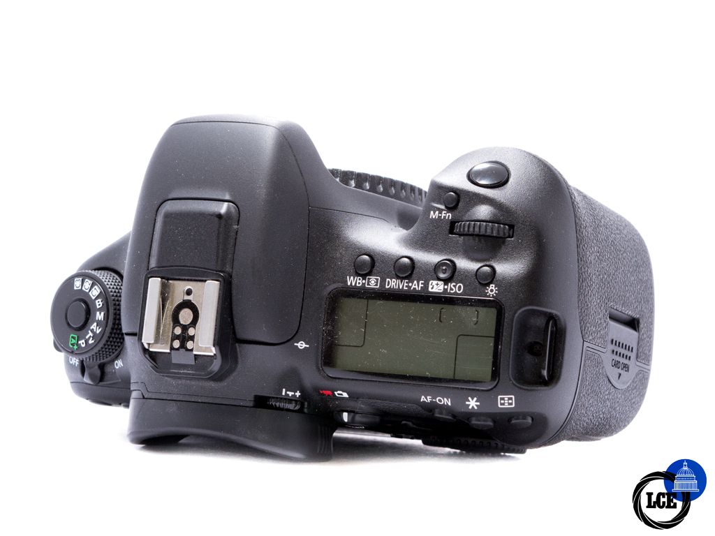 Canon EOS 7D Mark II body *Boxed* *Very low shutter count*