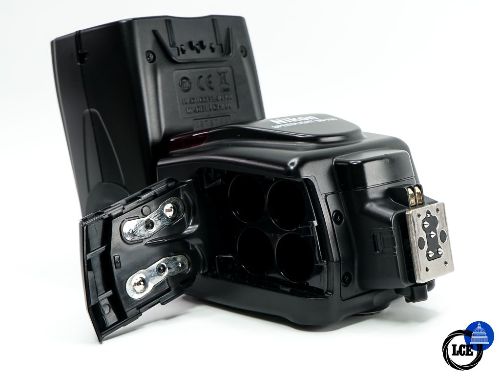Nikon SB-700 Speedlight 
