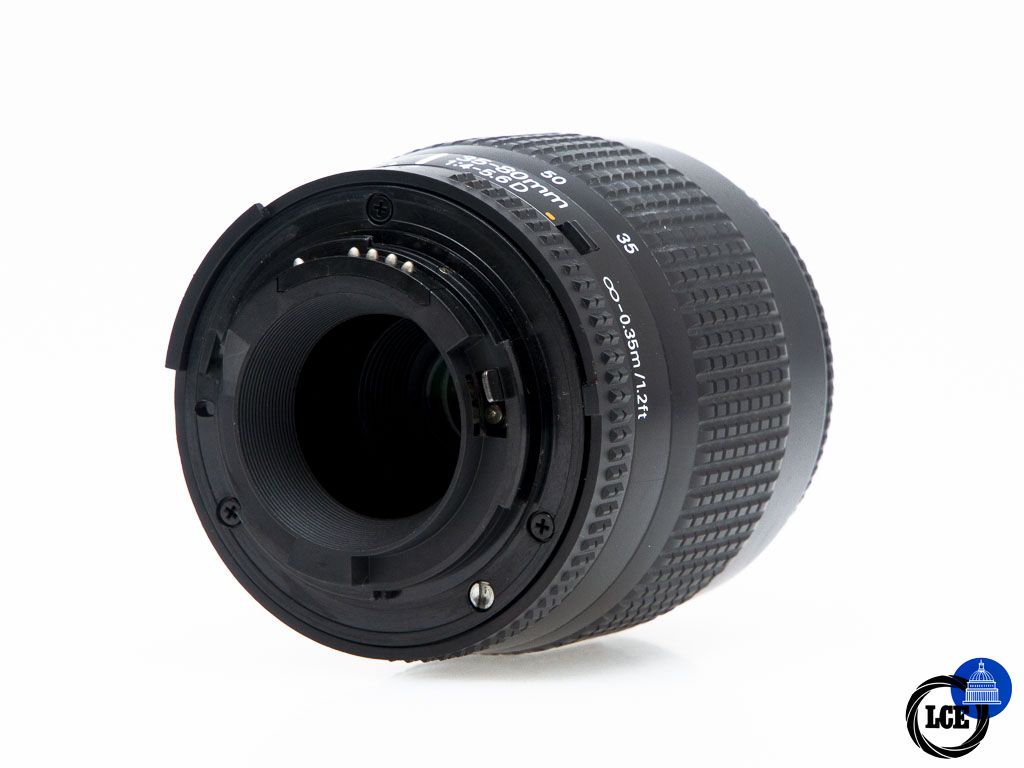 Nikon AF-D 35-80mm f/4-5.6 