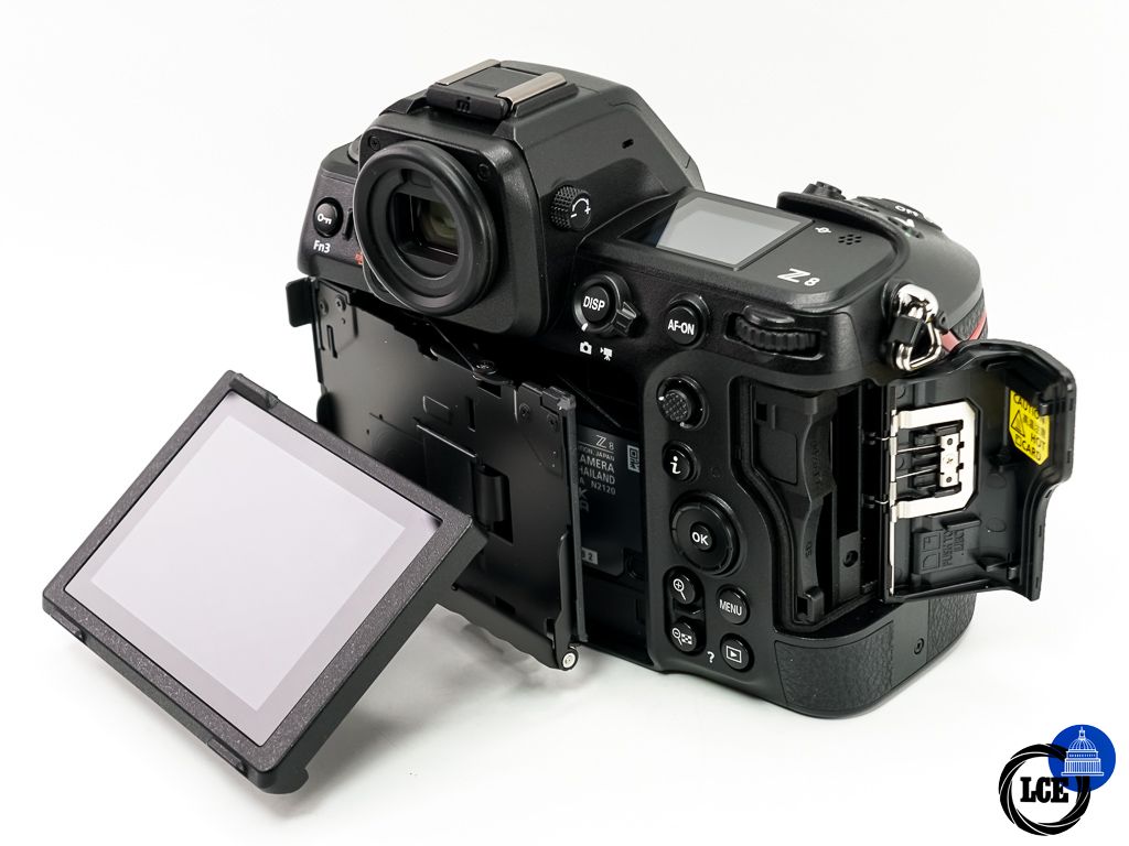 Nikon Z8 Body * MINT & BOXED *