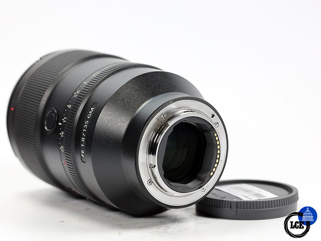 Sony FE 135mm f/1.8 GM 