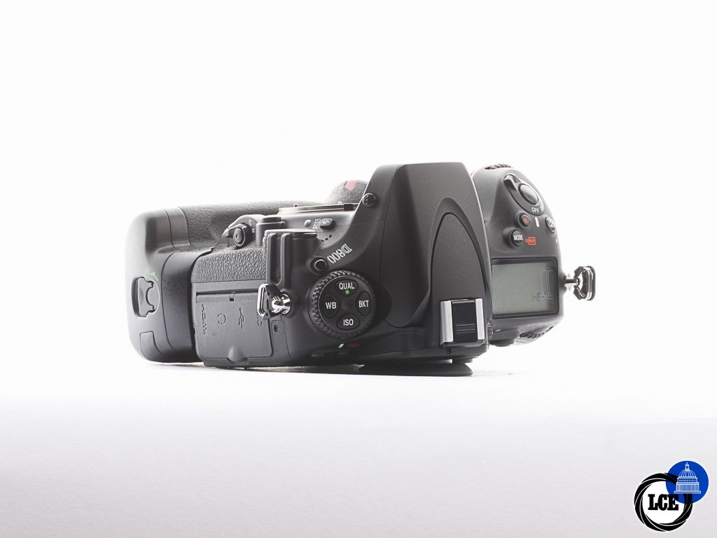 Nikon D800 Body + Grip [4*] | 10115017