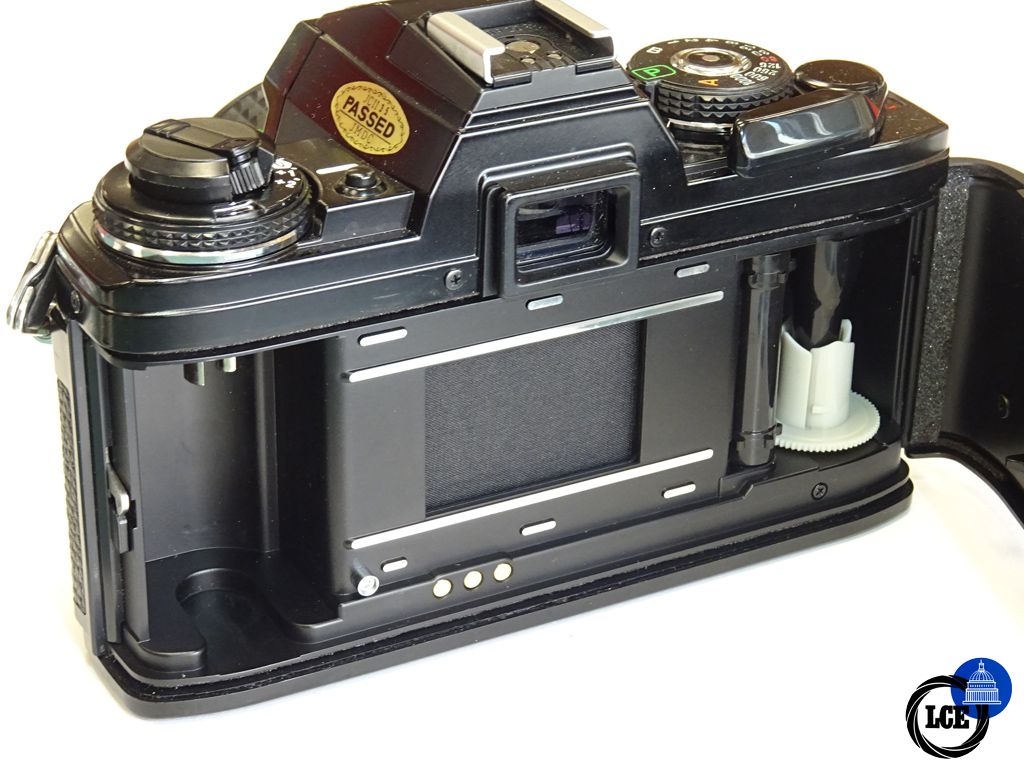 Minolta X700 with 28mm