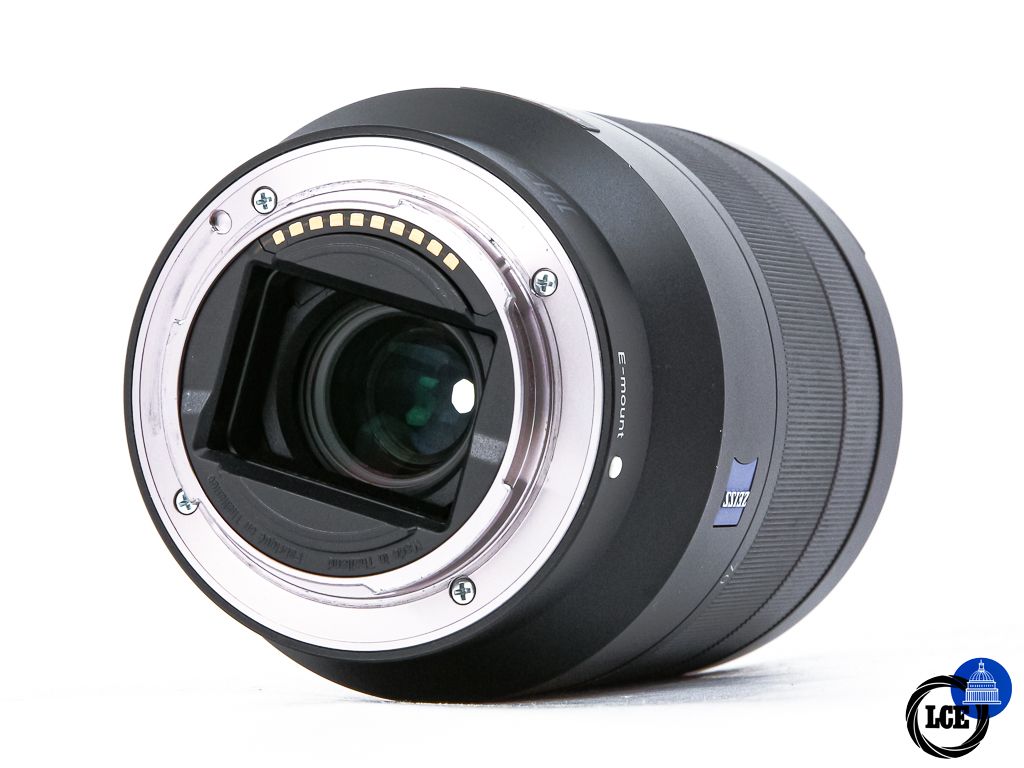 Sony FE 24-70mm f4 Zeiss T*