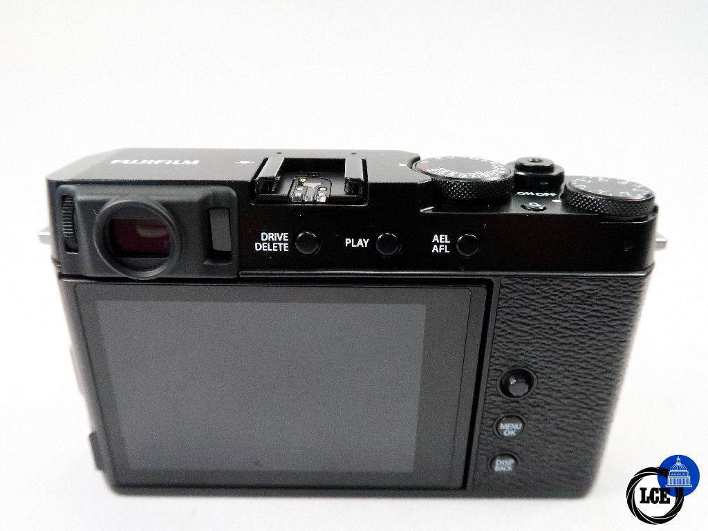 FujiFilm X-E4 body