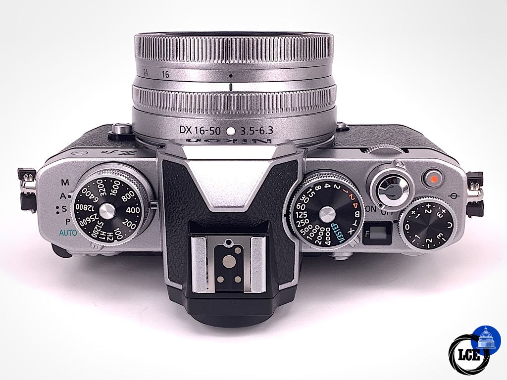 Nikon Z fc + 16-50mm F3.5-6.3 VR *shutter sub 200*