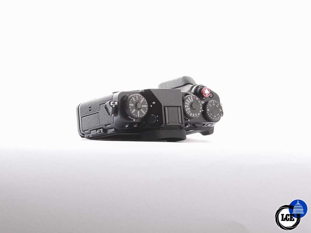 FujiFilm X-T5 Body + Metal Grip [4*] | 10115085