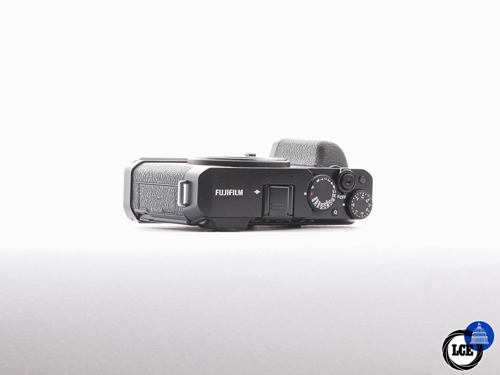 FujiFilm X-E4 Body [1.4K] + Metal Grip [4*] | 10115089