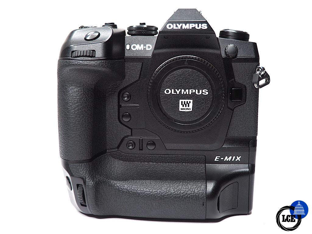 Olympus E-M1 X