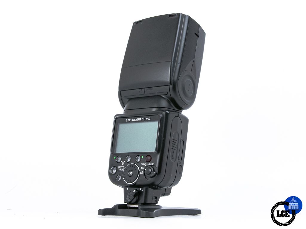 Nikon Speedlight SB-900