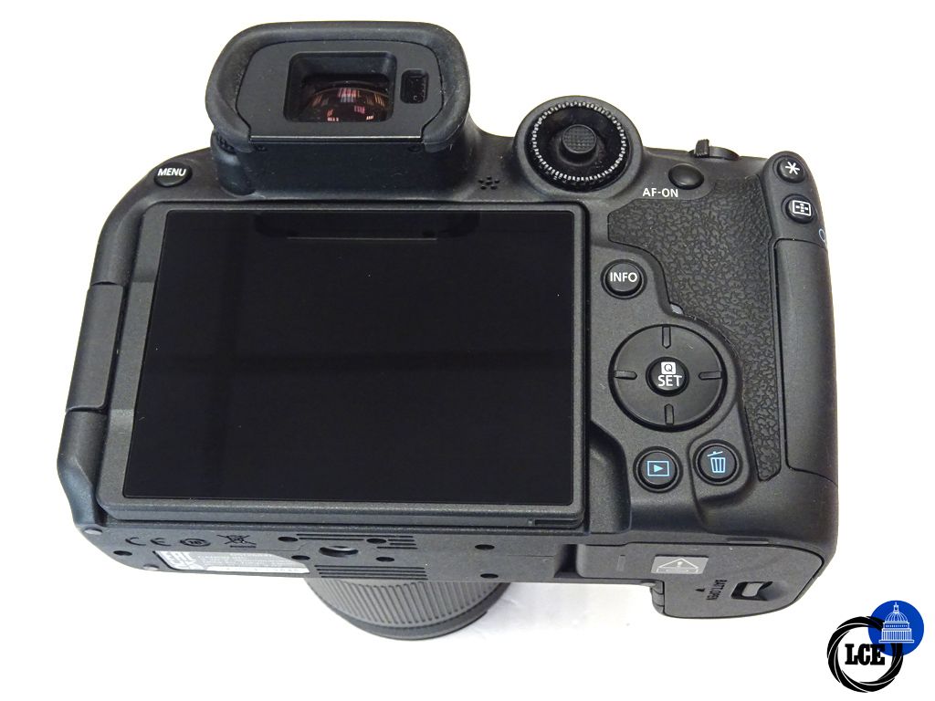 Canon EOS R7 + 18-150mm