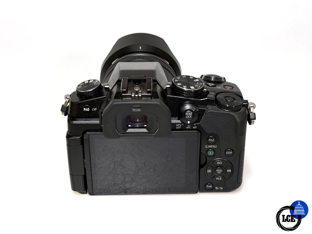 Panasonic DMC-G80M + 12-60mm f3.5-5.6 ASPG Power OIS