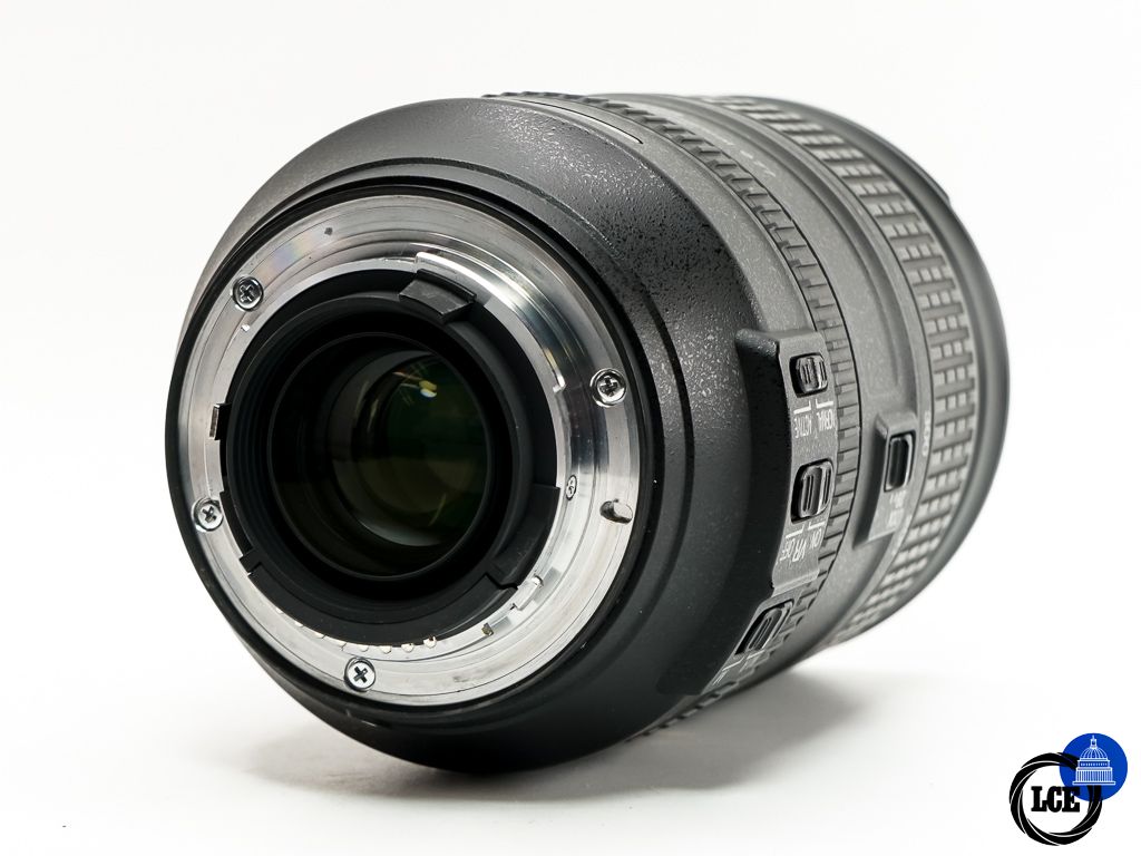 Nikon AF-S 28-300mm F3.5-5.6G ED VR * BOXED *