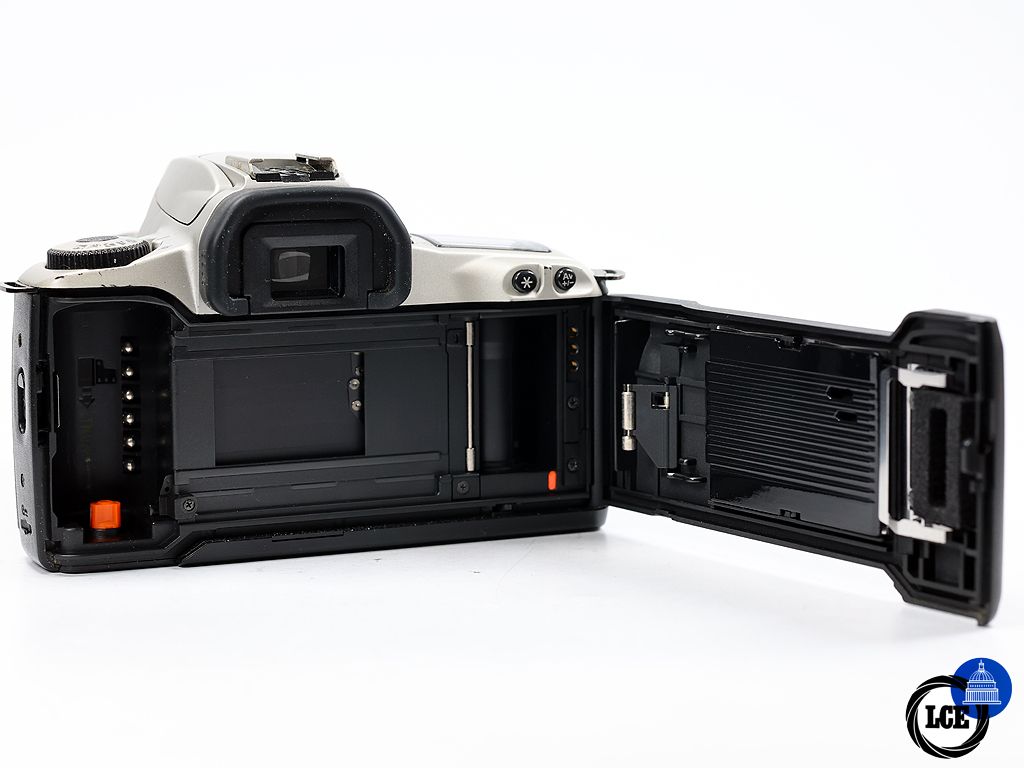 Canon EOS 300 +28-80mm f/3.5-5.6 V USM | 1277389
