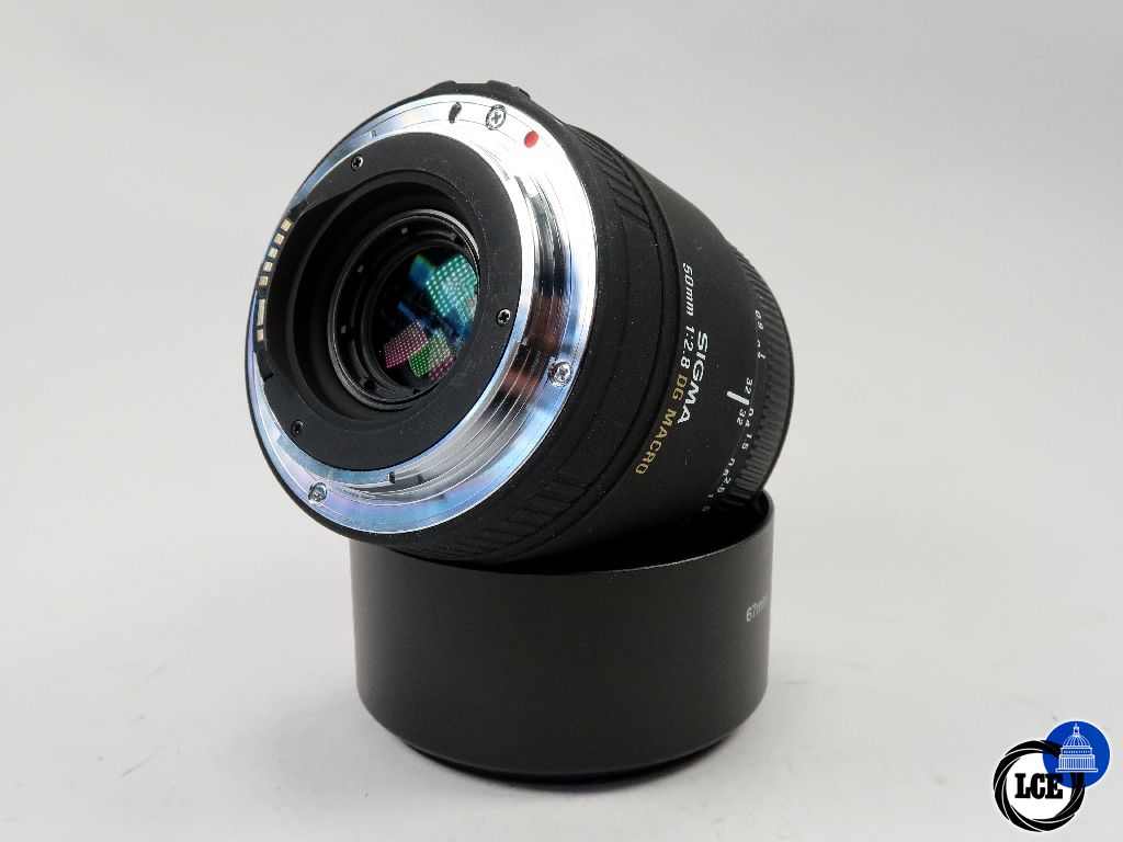Sigma EF 50mm F2.8 Macro