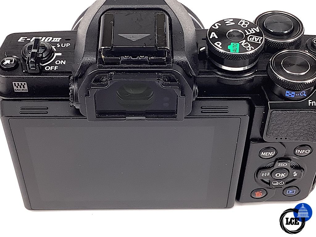 Olympus OM-D EM10 III +14-42mm