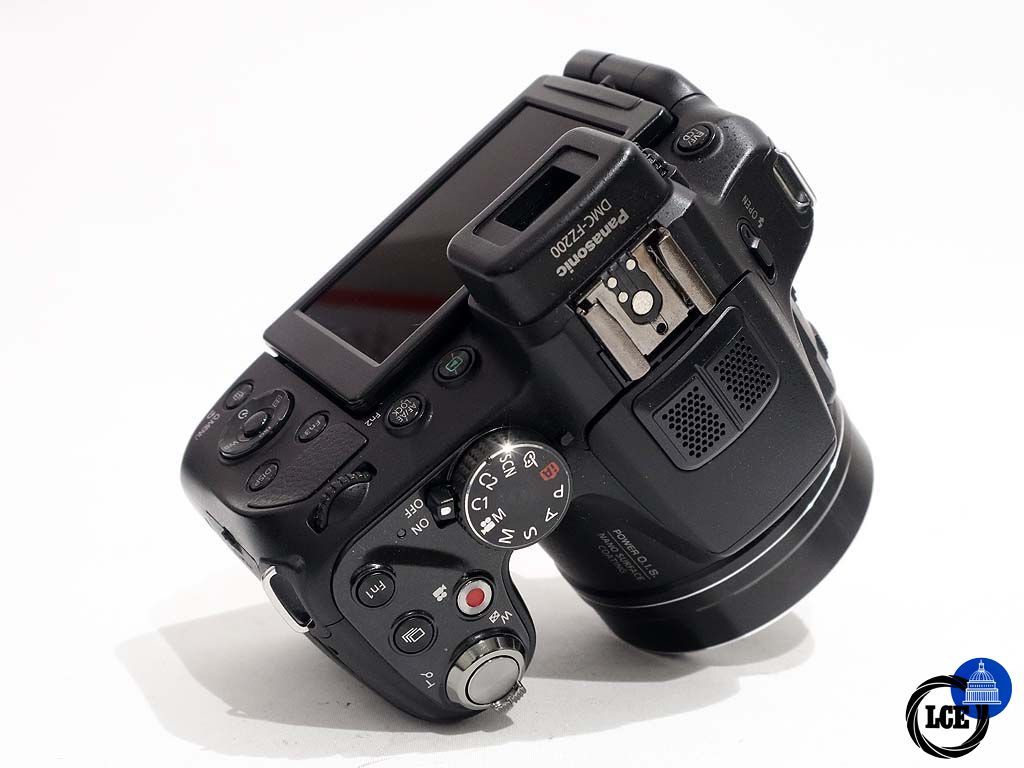 Panasonic LUMIX FZ200