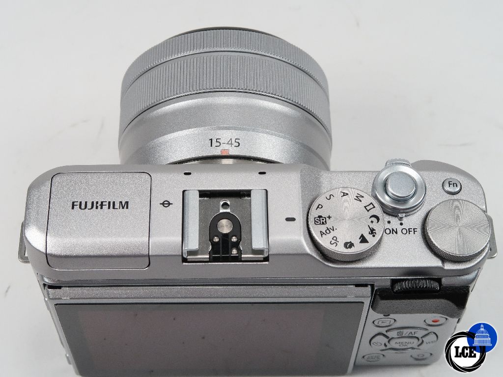 FujiFilm X-A5 15-45mm f3.5-5.6 OIS PZ