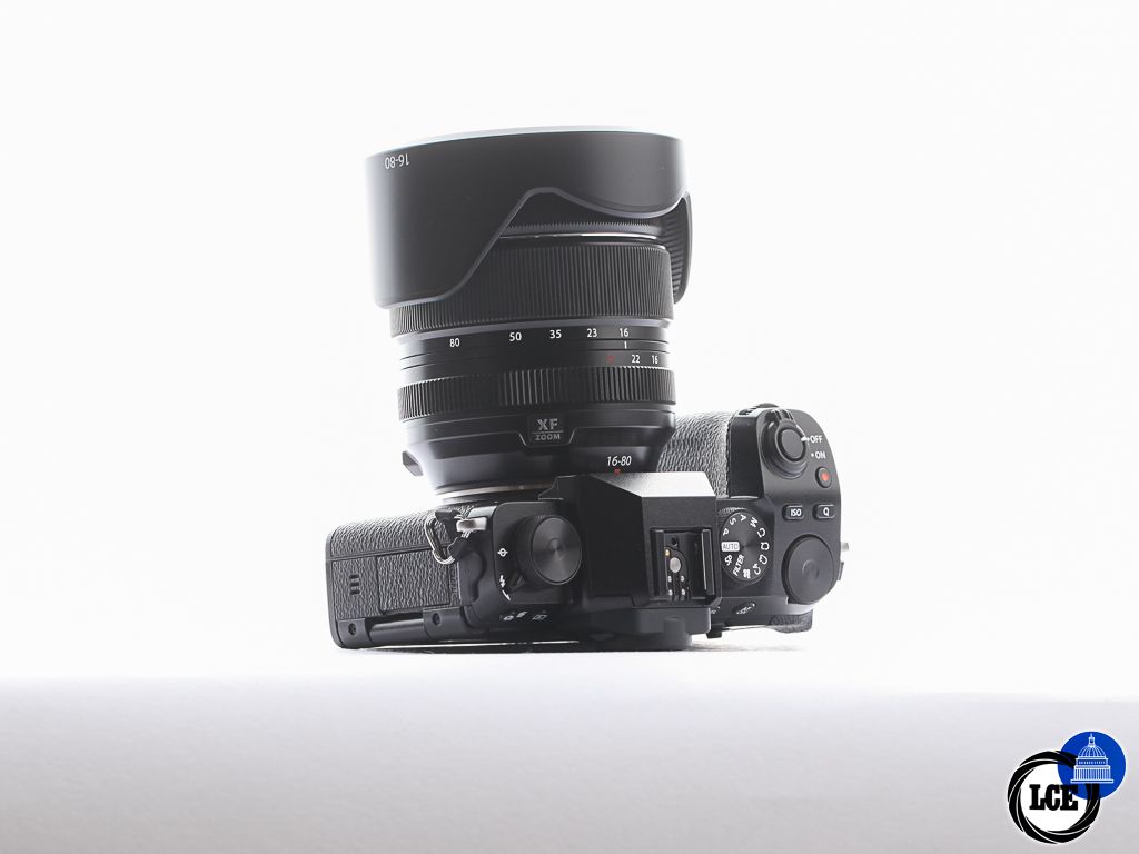 FujiFilm X-S10 + 16-80mm f/4 [4*] | 10115208