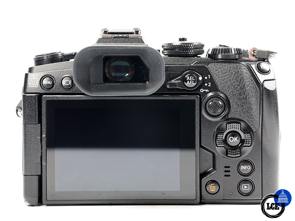 Olympus E-M1 III BODY *BOXED*