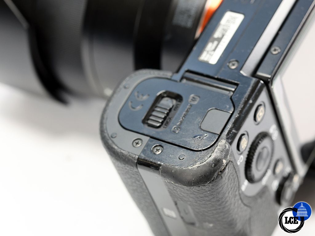 Sony A7R + FE 24-70mm f/4 ZA OSS