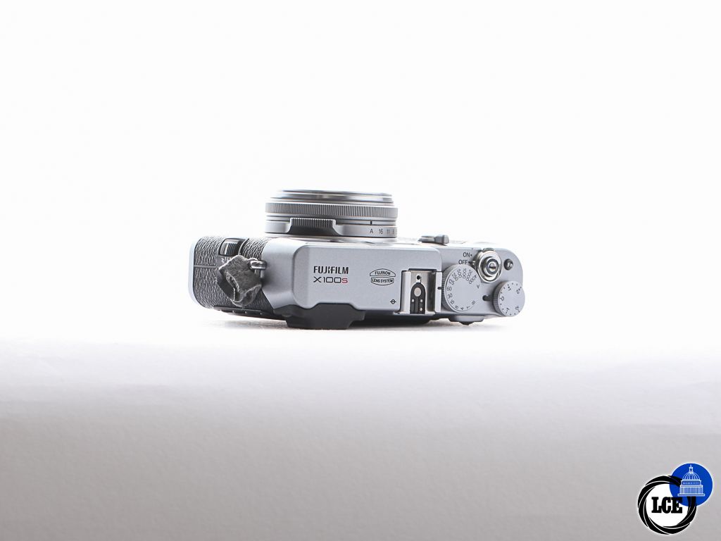 FujiFilm X100S [4*] | 10115260