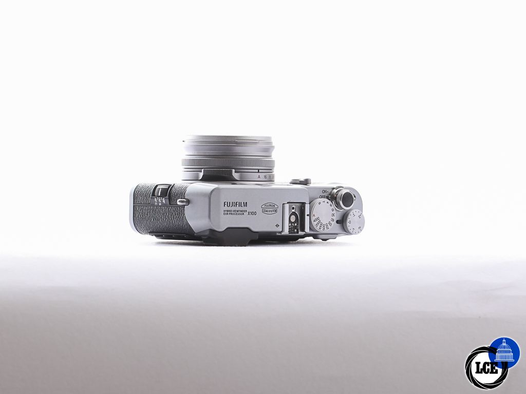 FujiFilm X100 [4*] | 10115263