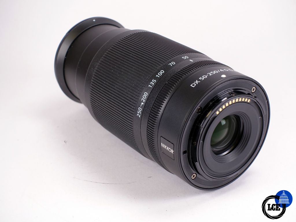 Nikon DX 50-250MM f/4.5-6.3 VR